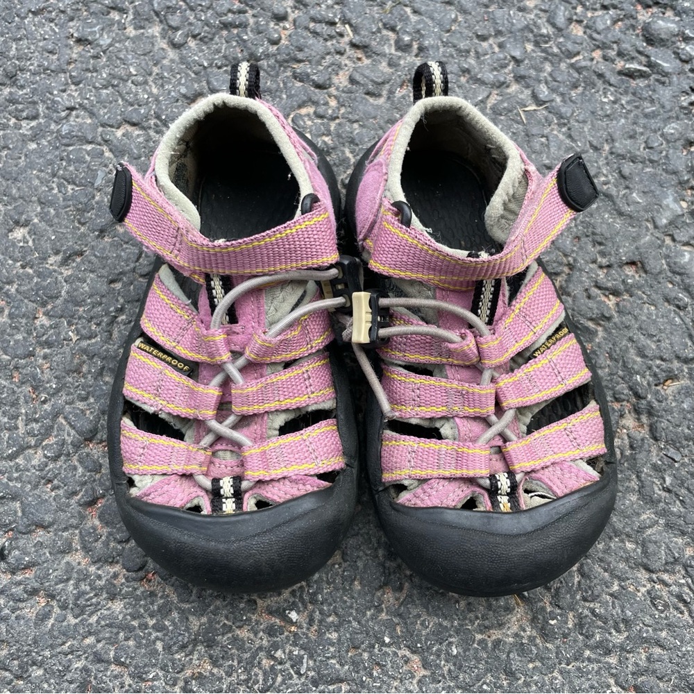 Keen Kids Pink and Black Closed-Toe Sandals